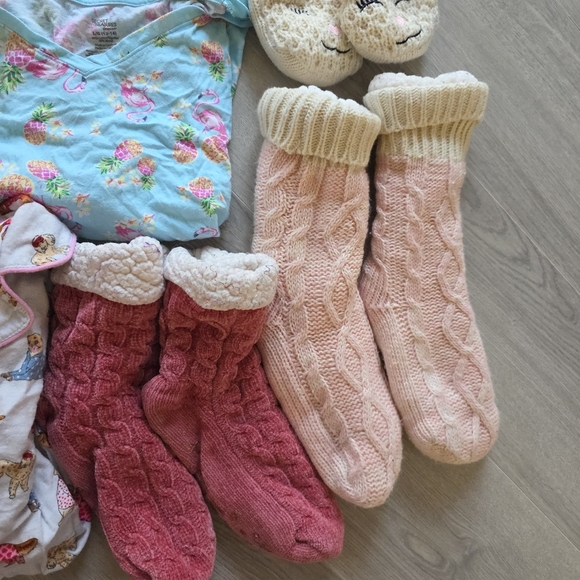 Pajama Set - Picture 5 of 12